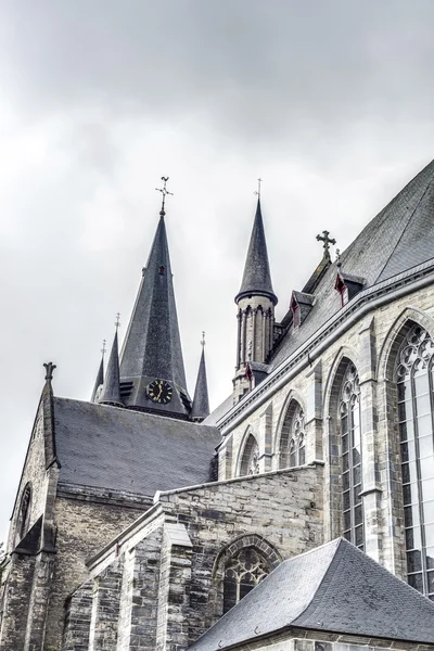 Kostel Saint-jacques v tournai, Belgie. — Stock fotografie