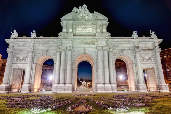 Puerta de alcala v Madridu, Španělsko — Stock fotografie