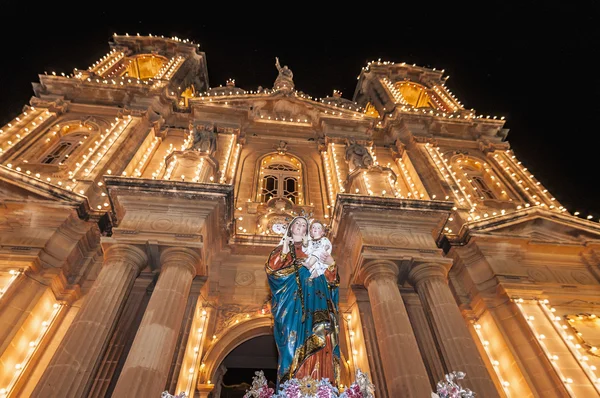 Procissão de Santa Marija Assunta em Gudja, Malta . — Fotografia de Stock