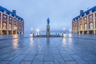 mar del plata, Arjantin meydanda Almirante brown
