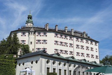 Ambras Kalesi yakınındaki Innsbruck, Avusturya.
