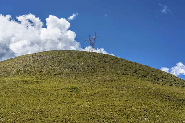 Hochspannungsleitung in Tucuman, Argentinien. — Stockfoto