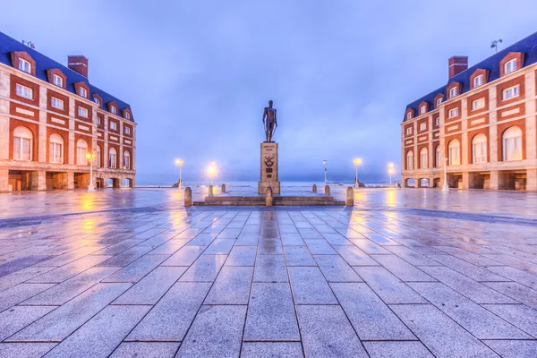 Almirante brauner quadrat in mar del plata, argentina — Stockfoto