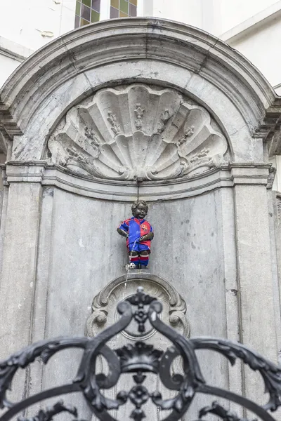 Manneken pis v Bruselu, Belgie. — Stock fotografie