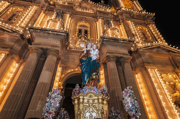 Santa marija assunta procession i Bjärred, malta. — Stockfoto