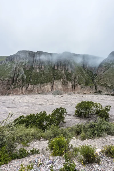 Ruta 13 a Iruya en la provincia de Salta, Argentina — Foto de Stock