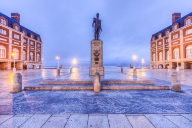mar del plata, Arjantin meydanda Almirante brown