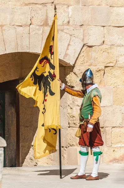 W paradzie guardia w st. jonh cavalier w birgu, malta. — Zdjęcie stockowe