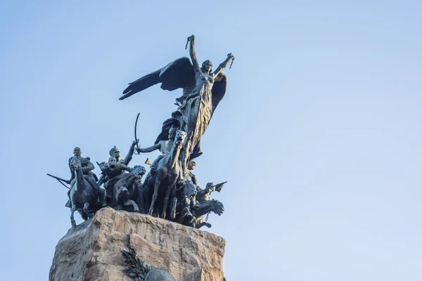 Cerro de la gloria denkmal in mendoza, argentinien. — Stockfoto