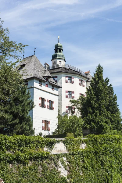 Ambras castle nära innsbruck, Österrike. — Stockfoto