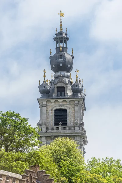 Campanario de Mons en Bélgica . — Foto de Stock