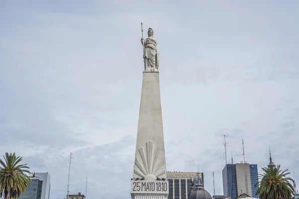 Piramide de mayo w buenos aires, Argentyna. — Zdjęcie stockowe