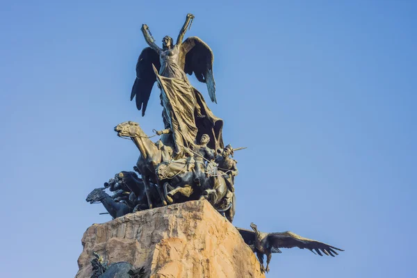 Cerro de la gloria denkmal in mendoza, argentinien. — Stockfoto