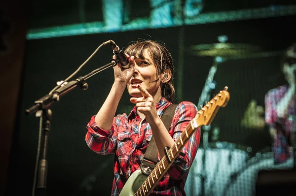 Amelie presteert op de "hard rock rocks la merce" concert binnen — Stockfoto