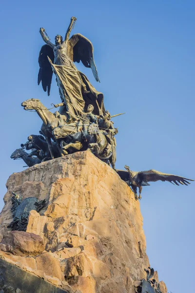 Cerro de la gloria monument in mendoza, Argentinië. — Stockfoto