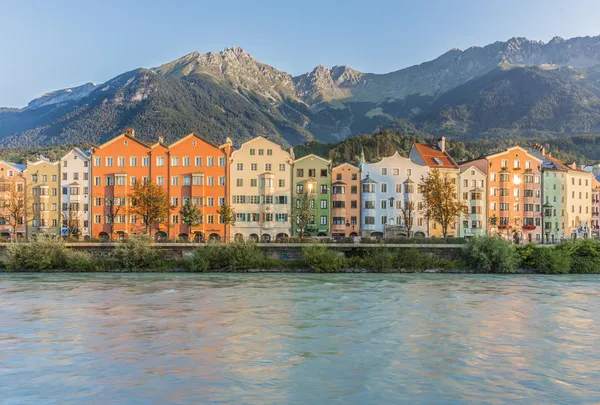 Inn river on its way through Innsbruck, Austria. — Stock Photo, Image