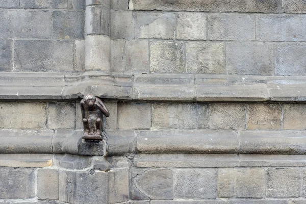 Φυλάκιο μαϊμού άγαλμα στην mons, Βέλγιο. — Φωτογραφία Αρχείου