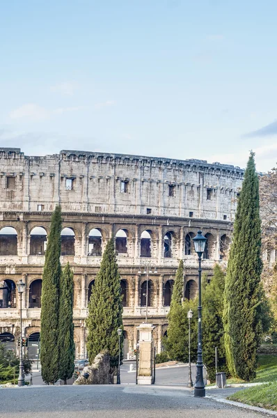 O Coliseu, ou o Coliseu em Roma, Itália — Fotografia de Stock