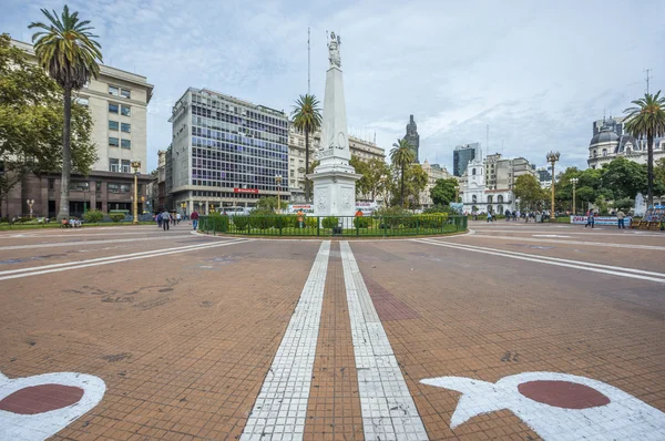 piramide de mayo buenos aires, Arjantin.