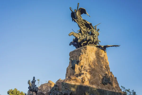 Cerro de la gloria památník v mendoza, argentina. — Stock fotografie