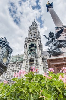 Neues rathaus carillion, Münih, Almanya