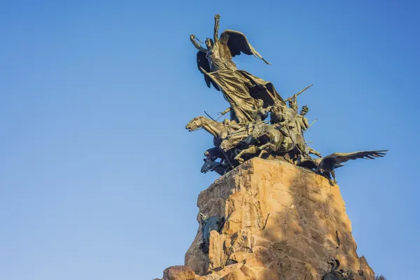 Cerro de la gloria denkmal in mendoza, argentinien. — Stockfoto