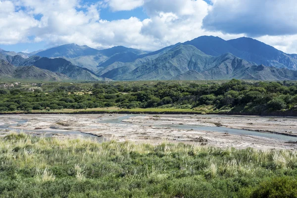 Berömda route 40 i Salta, Argentina. — Stockfoto