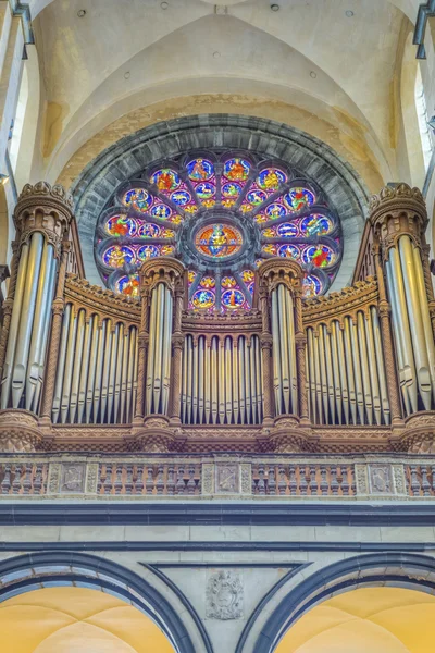 Catedral de Nossa Senhora de Tournai na Bélgica — Fotografia de Stock