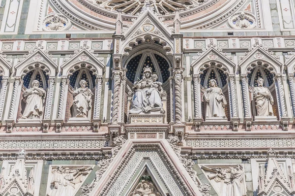 大教堂 di santa maria del fiore 在佛罗伦萨，意大利 — 图库照片