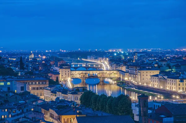 Το ponte vecchio (παλιά γέφυρα), στη Φλωρεντία, Ιταλία. — Φωτογραφία Αρχείου