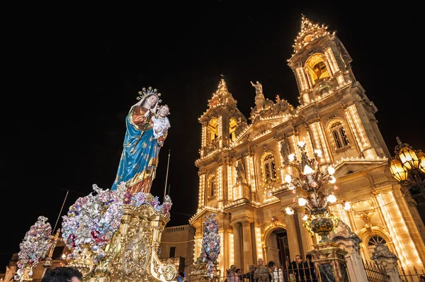 Procissão de Santa Marija Assunta em Gudja, Malta . — Fotografia de Stock