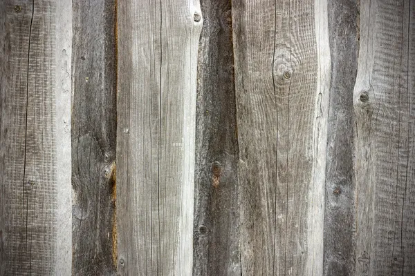 Mur en bois avec des planches verticales — Photo