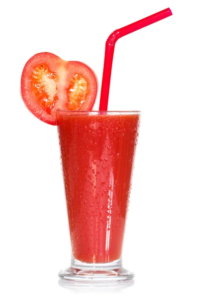 Fullt glas färsk tomatjuice — Stockfoto