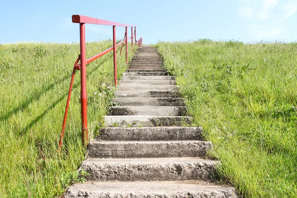 Staircase on a small hill — Stock Photo, Image