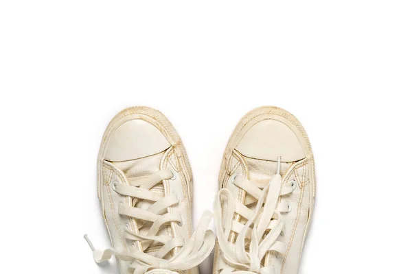 Ζεύγος Από Λευκά Δερμάτινα Παπούτσια Στο Λευκό Φόντο Αντιγραφή Χώρου — Φωτογραφία Αρχείου