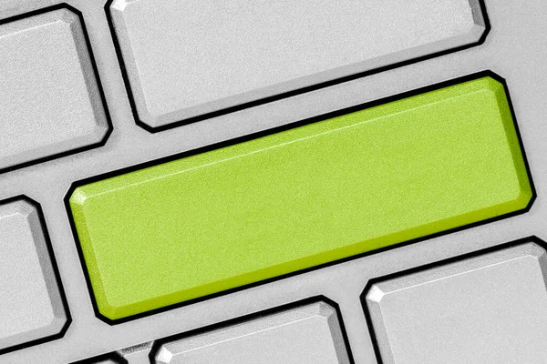 キーボードの背景に緑の空白のエンターキー単語の置換の視覚 — ストック写真