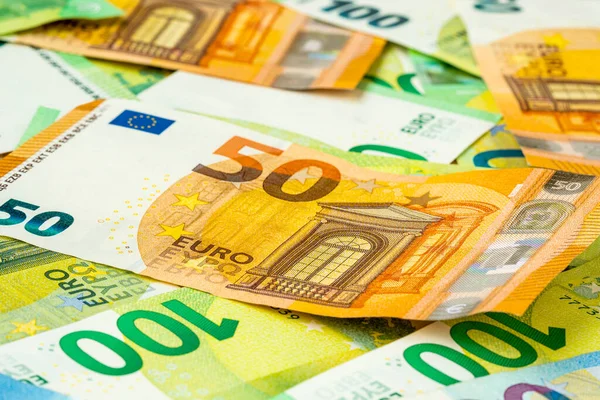 Soldi Europei Fondo Colorato Euro Contanti Banconote Euro Focus Selettivo — Foto Stock