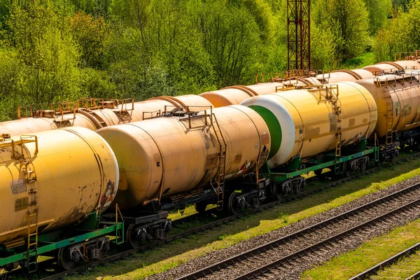 Freight Trains Transporting Liquid Fuel Depot Set Tanks Oil Fuel — стоковое фото