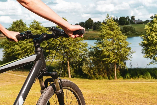 Woman Holding Bike Handlebar Nature Background Summertime Outdoor Leisure Sport — Stock Photo, Image