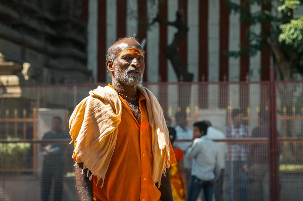 People on the city street in Madurai, Tamil Nadu, India. — Stock Photo, Image