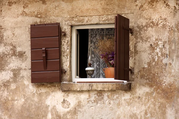 Ventana vieja — Foto de Stock