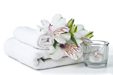 spa, beyaz havlu, mum ve çiçek için kaynaklar