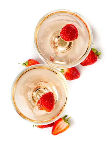 Hampagne with strawberries on a white background — Stock Photo, Image