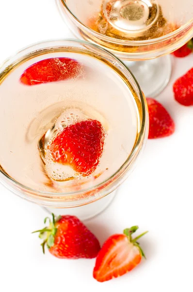 Hampagne with strawberries on a white background — Stock Photo, Image