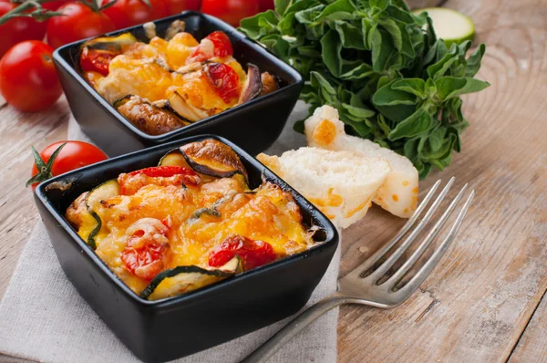 İki tabak sebze güveç