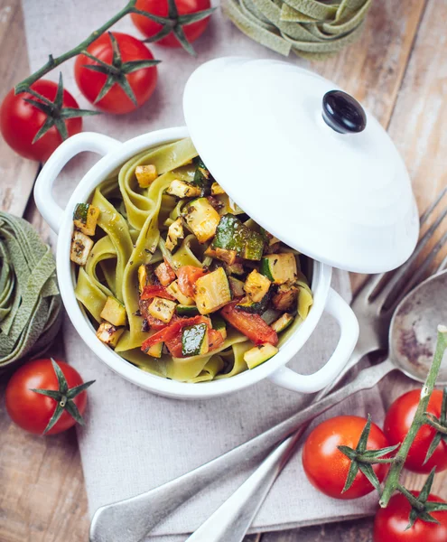 Rustikales Mittagessen — Stockfoto