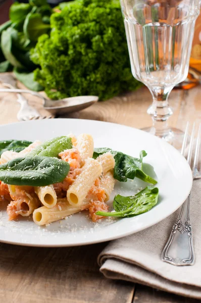 Rigatoni met zeevruchten — Stockfoto