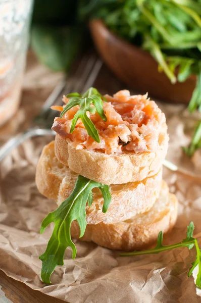 Sandwiches with salmon pate — Stock Photo, Image