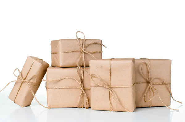 Verschillende geschenkdozen, postpakketten — Stockfoto