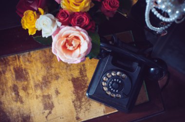 Vintage siyah döner telefon